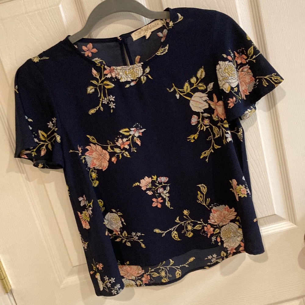 Size xs blouse from kohls juniors department